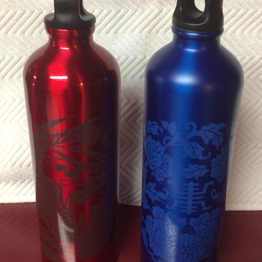 Gaiam Water Bottle Set Red Fish and Blue Floral Drink Containers For Gym, Office